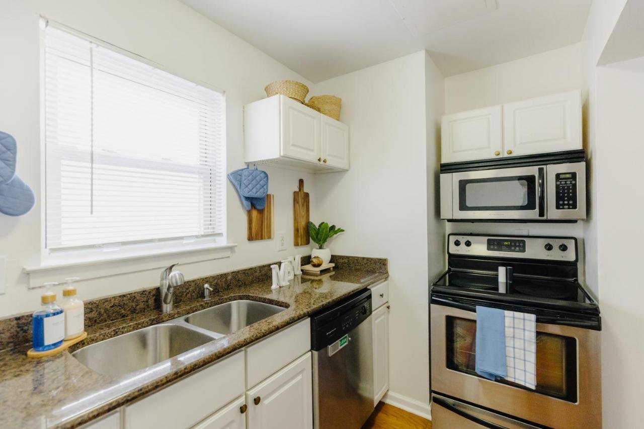 Centrally Located 2Br Overton Square Unit 2 Fast Wifi Free Parking Yes Pets Memphis Extérieur photo