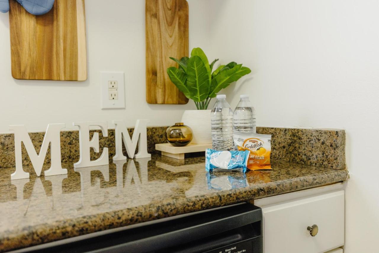 Centrally Located 2Br Overton Square Unit 2 Fast Wifi Free Parking Yes Pets Memphis Extérieur photo